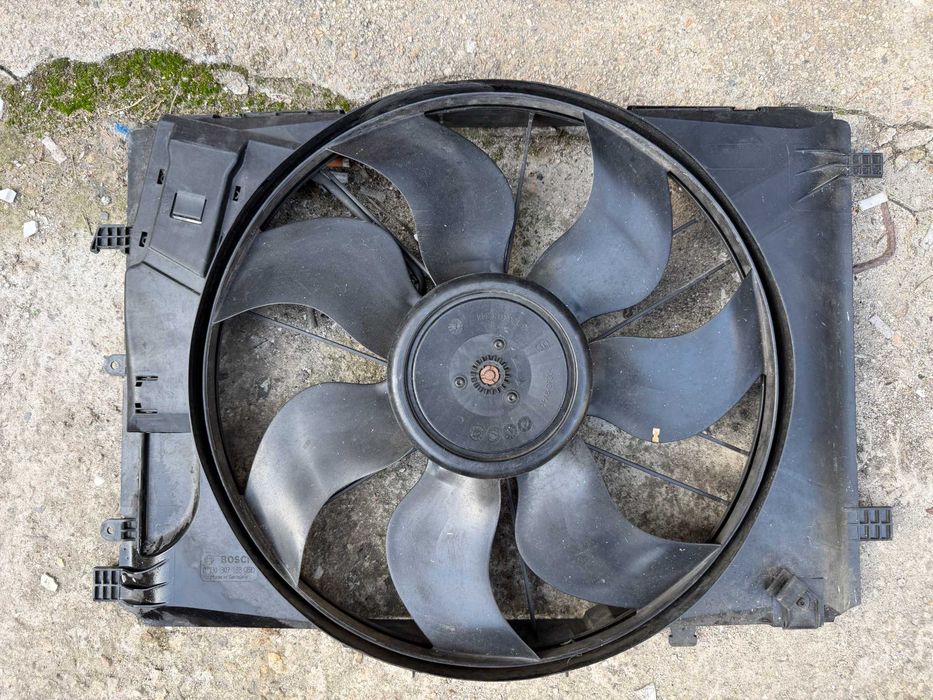 Охлаждаща перка Mercedes W204