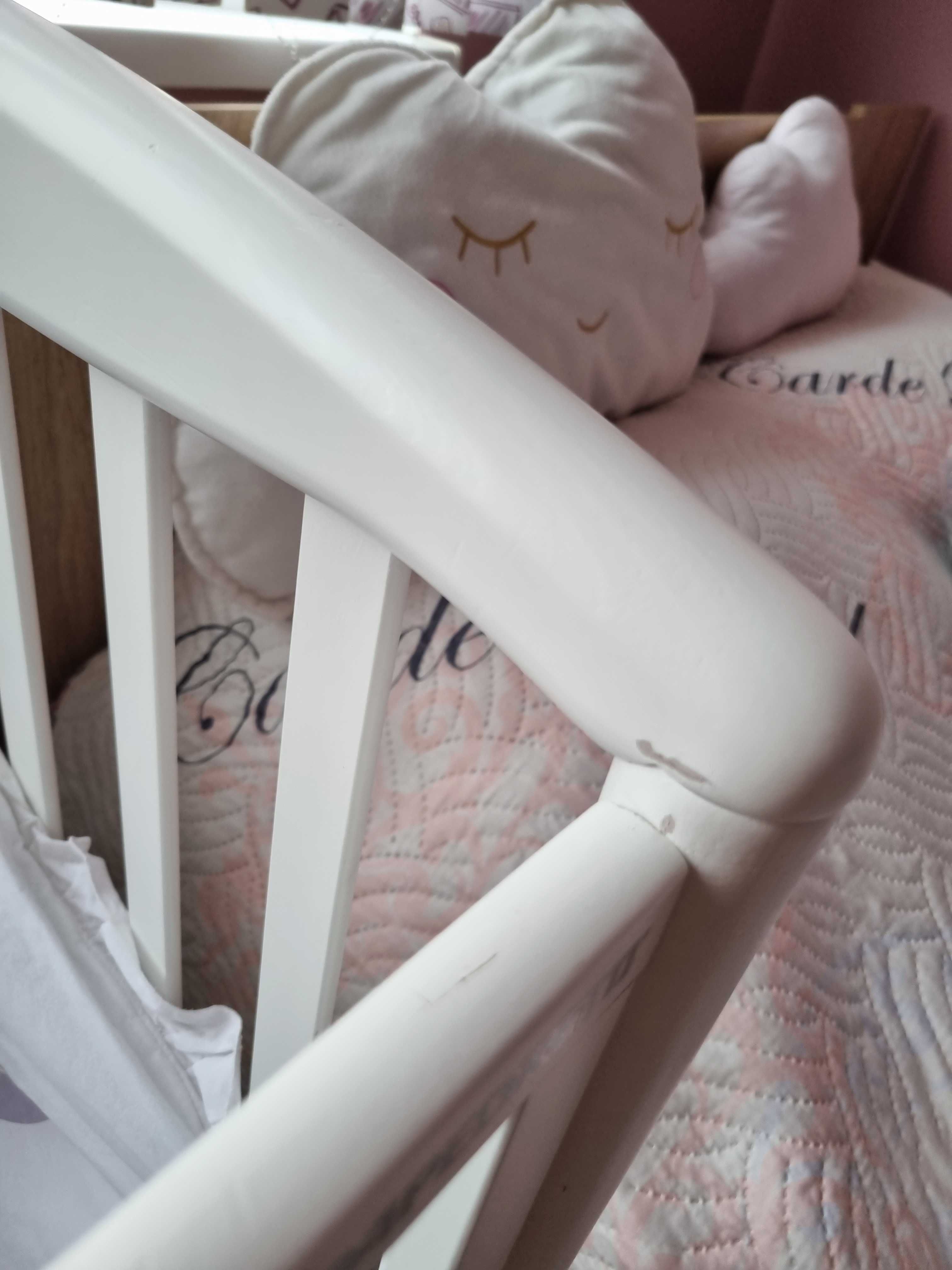Детско дървено легло и скрин на foppapedretti в бяло и сваровски крист