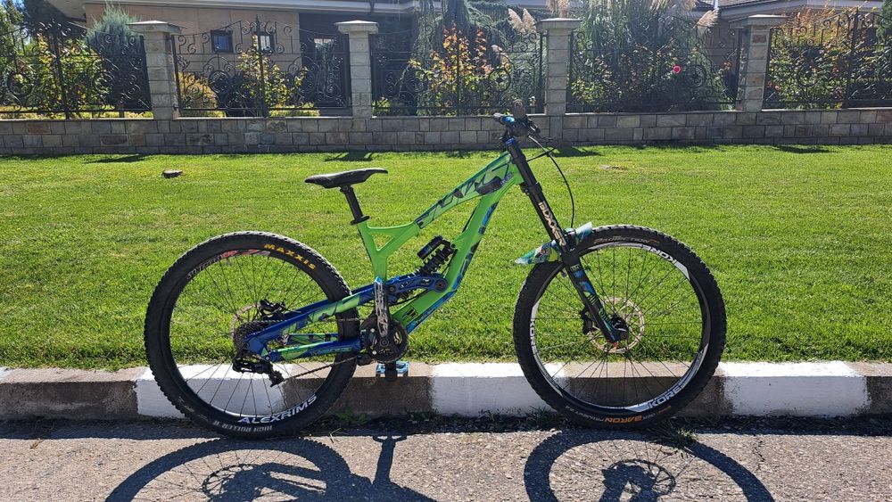 Yt tues 2018 limited edition al 27.5 M