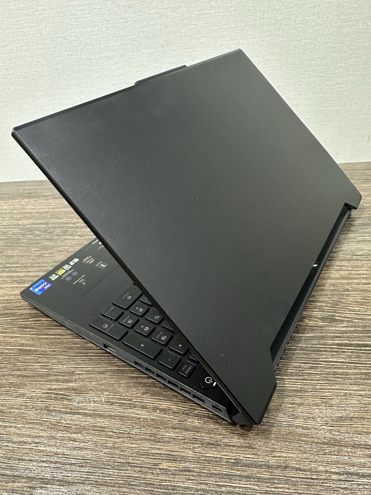 мощный 16-ядерный i7 Asus TUF Dash F15, для графики и игр