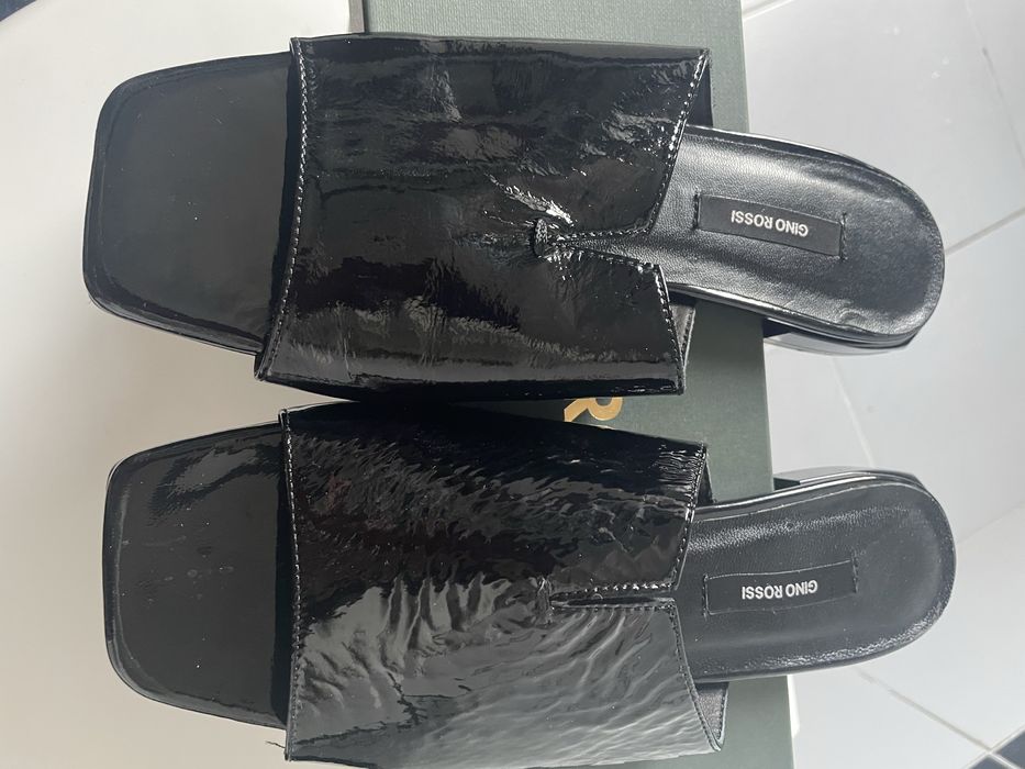 Луксозни дамски чехли