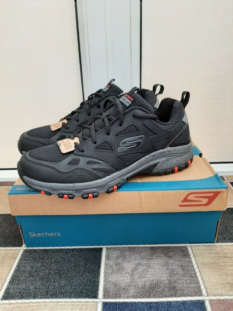 Продам Skechers новые 45р.