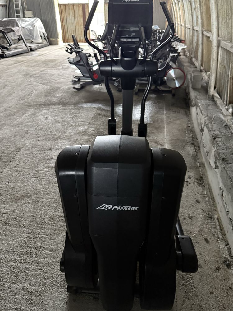 Кростренажор Life fitness 95x Discovery