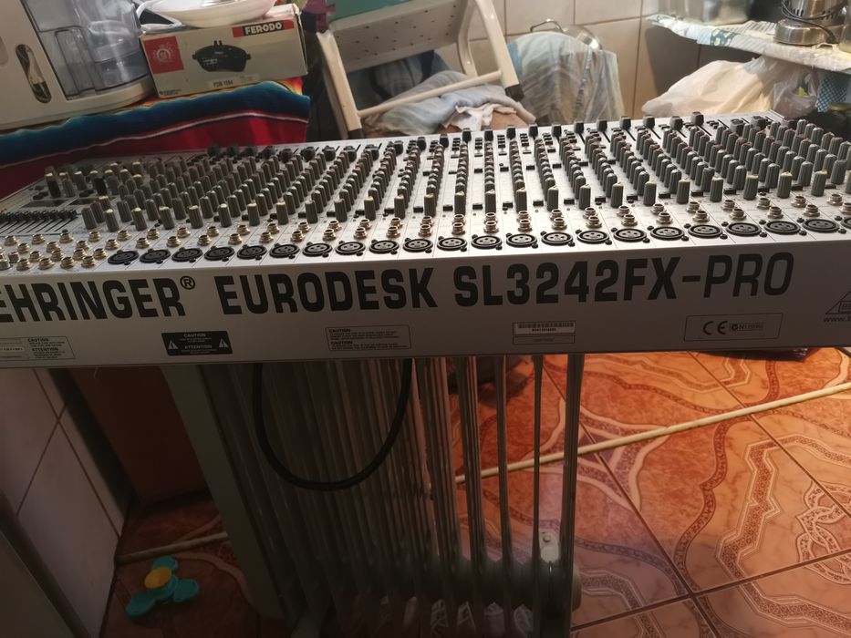 Mixer Beringer profesional