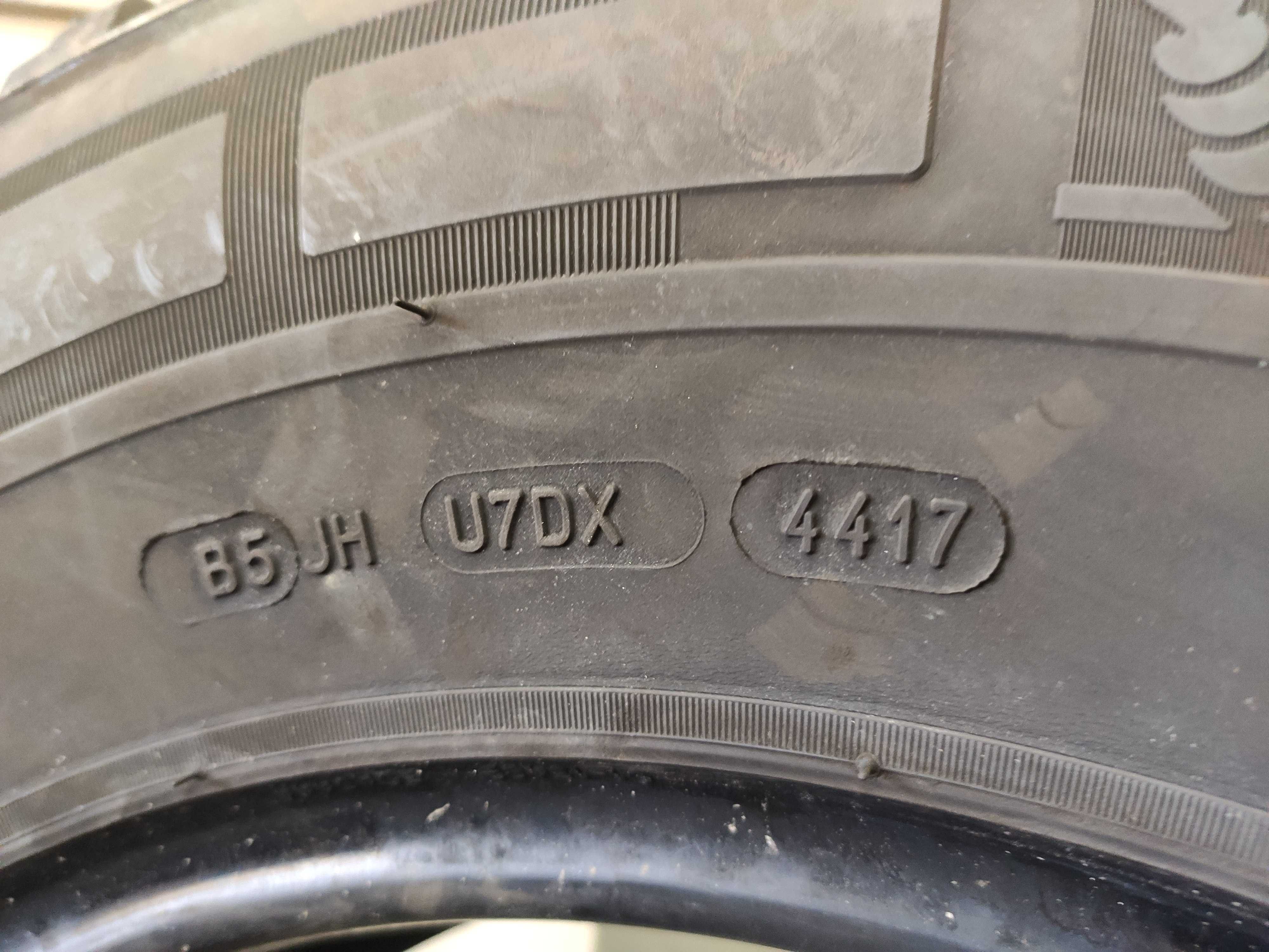 2бр Летни Гуми 225 75 16 С - Michelin -