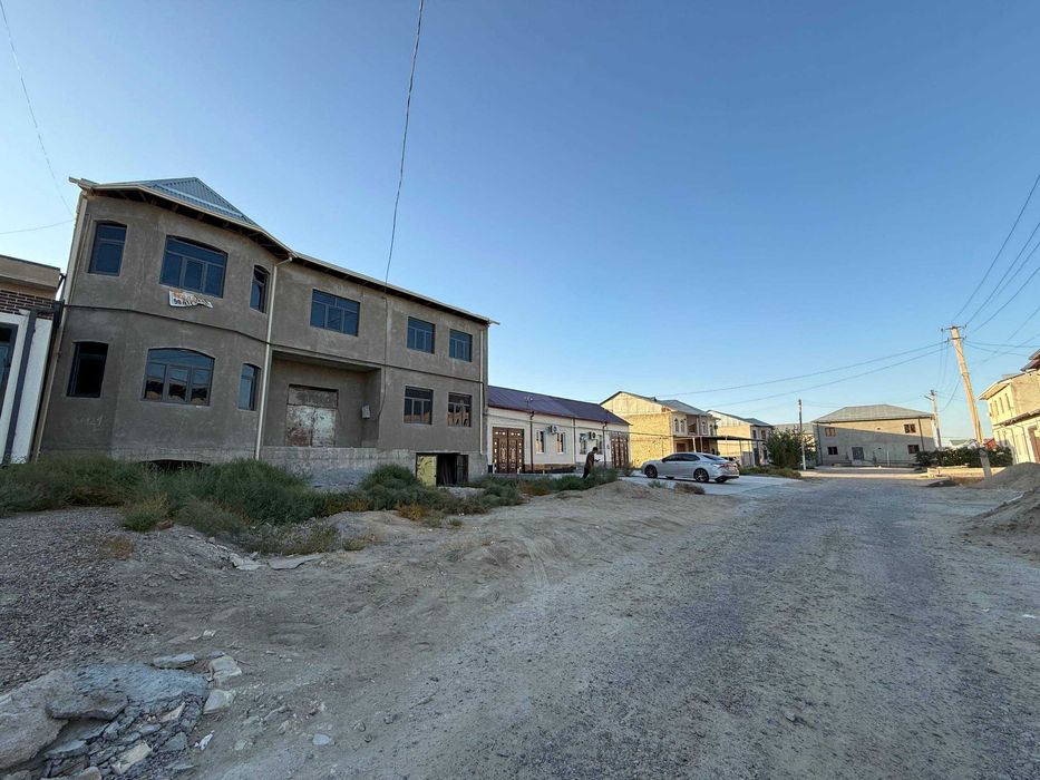 buxoroda tayyor 5 SOTIQLI HOVLI SOTILADI