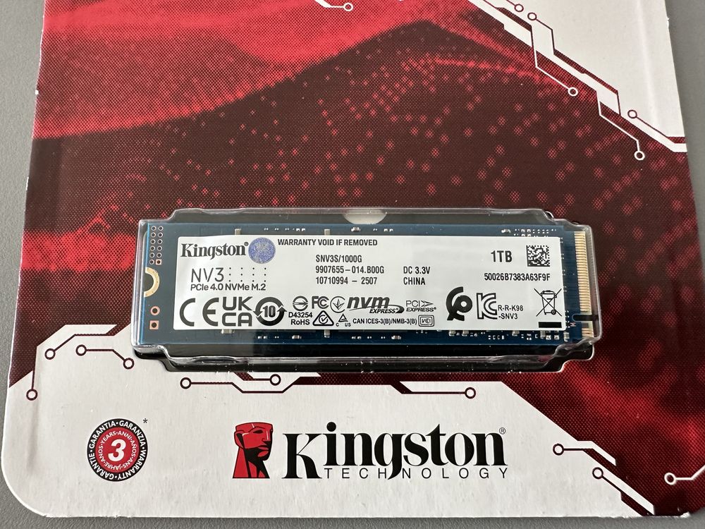 Hard HDD SSD Kingston 1TB PCIe 4.0 NVMe M.2 sigilat