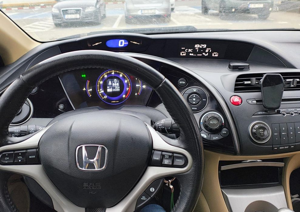 Honda Civic i-VTEC MT Executive