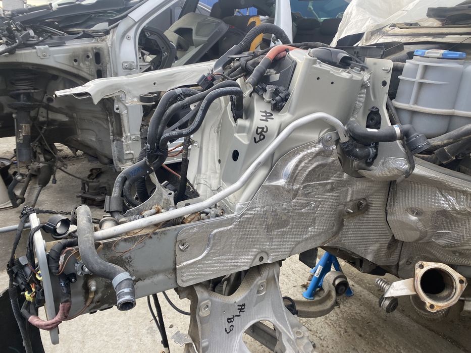 Lonjeron dreapta față Audi A4 B9
