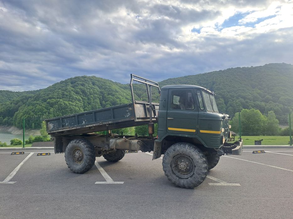 Vând 2 gaz 66 4x4 armata