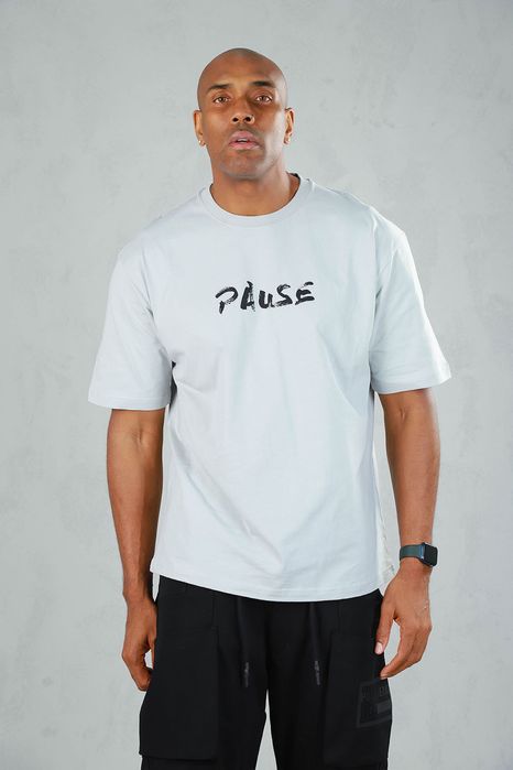 Нови тениски Pause