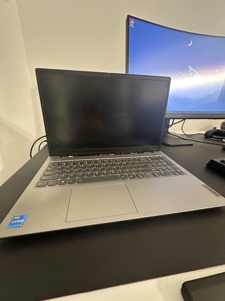Laptop Lenovo Gaming/Bussines i5 12 Generatie Iris XE Schimb Pc
