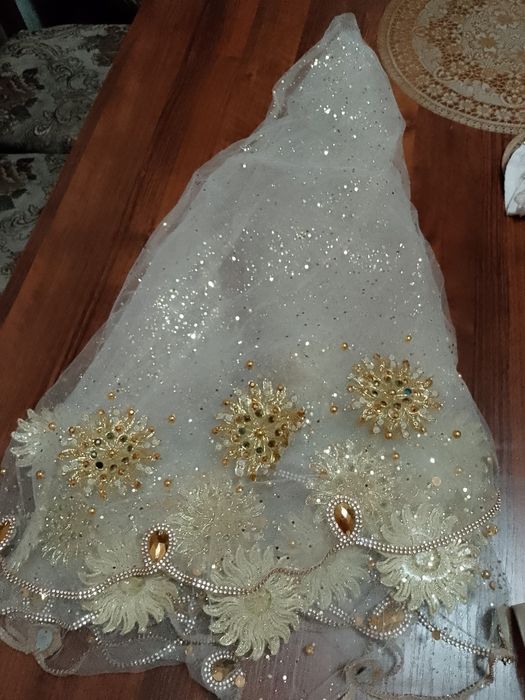 Sarpo kiyim kelinlaga