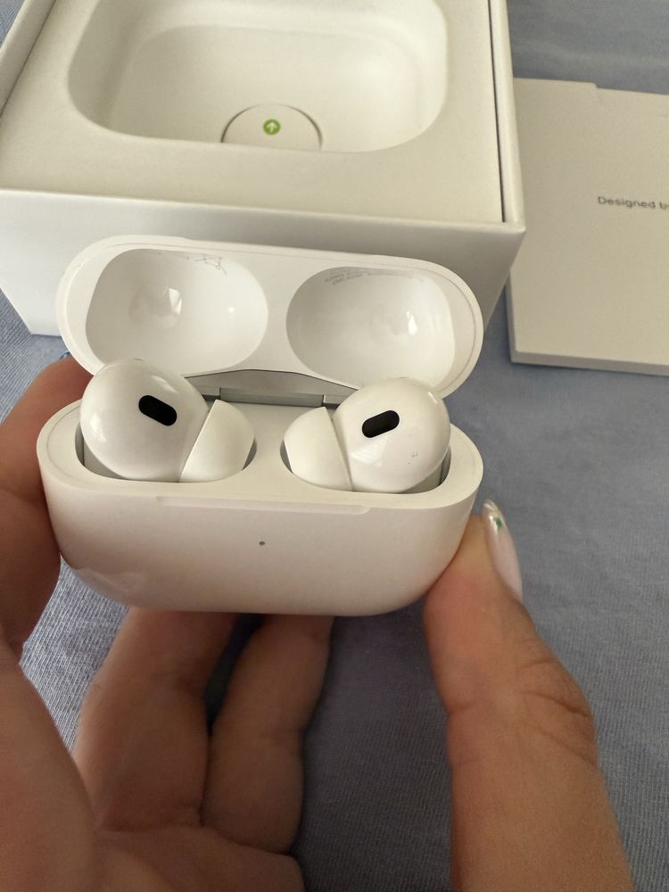 AirPods Pro 2 с Active Noise Cancellation
