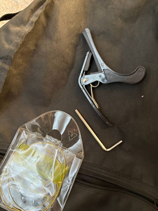 Продаётся гитара в отличном состоянииии