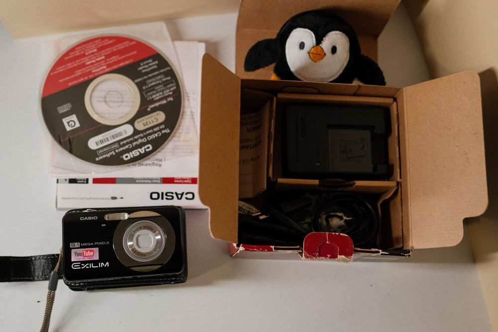 Casio Exilim EX-Z85, cutie, vintage