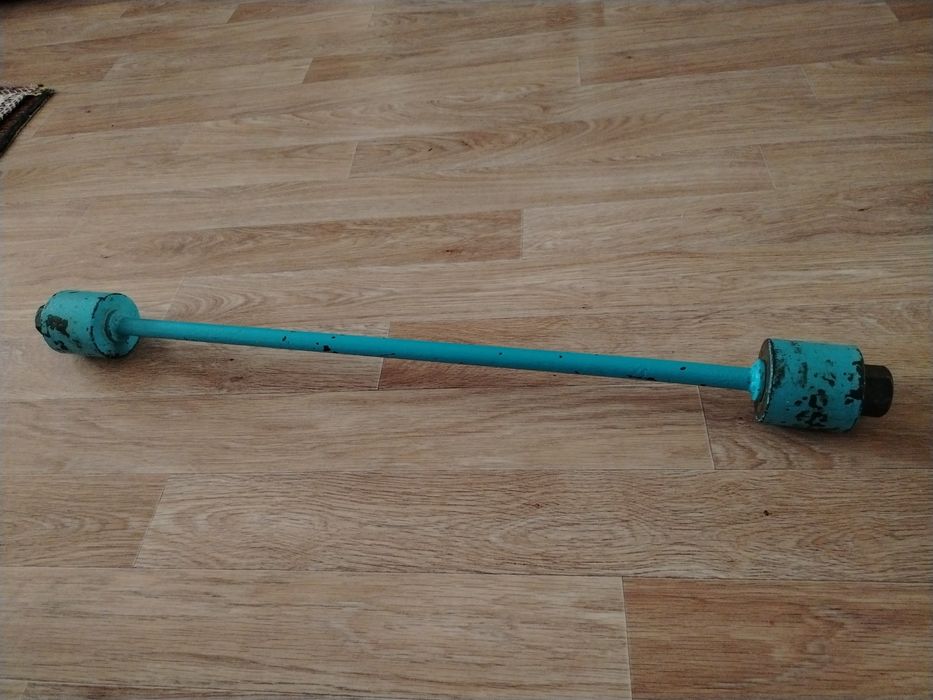 Продам штангу 10 кг и гантели 3 кг