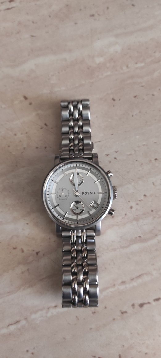Ceas fossil  dama