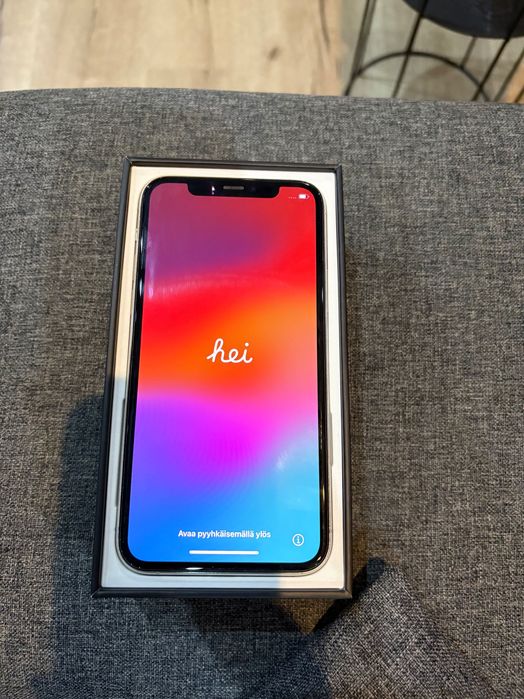 iPhone 11pro silver 64GB