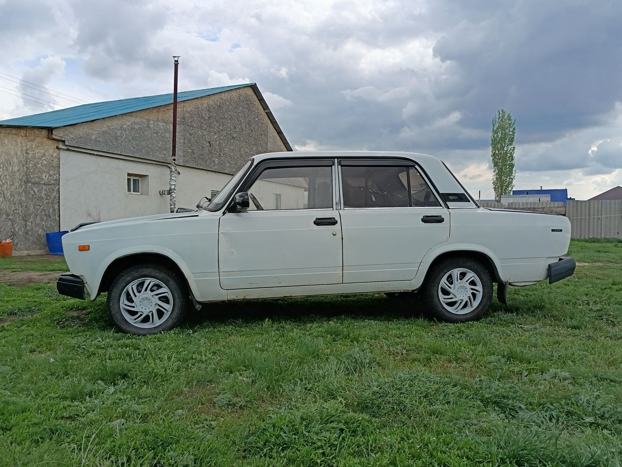Продаётся ваз 2107
