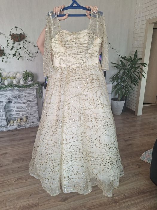 Продам вечернее платье, для свадьбы или бала