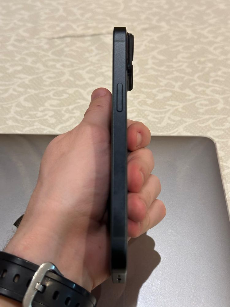 Iphone 14 в отлично състояние