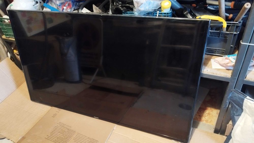 Телевизор SAMSUNG SMART 60 inch за части