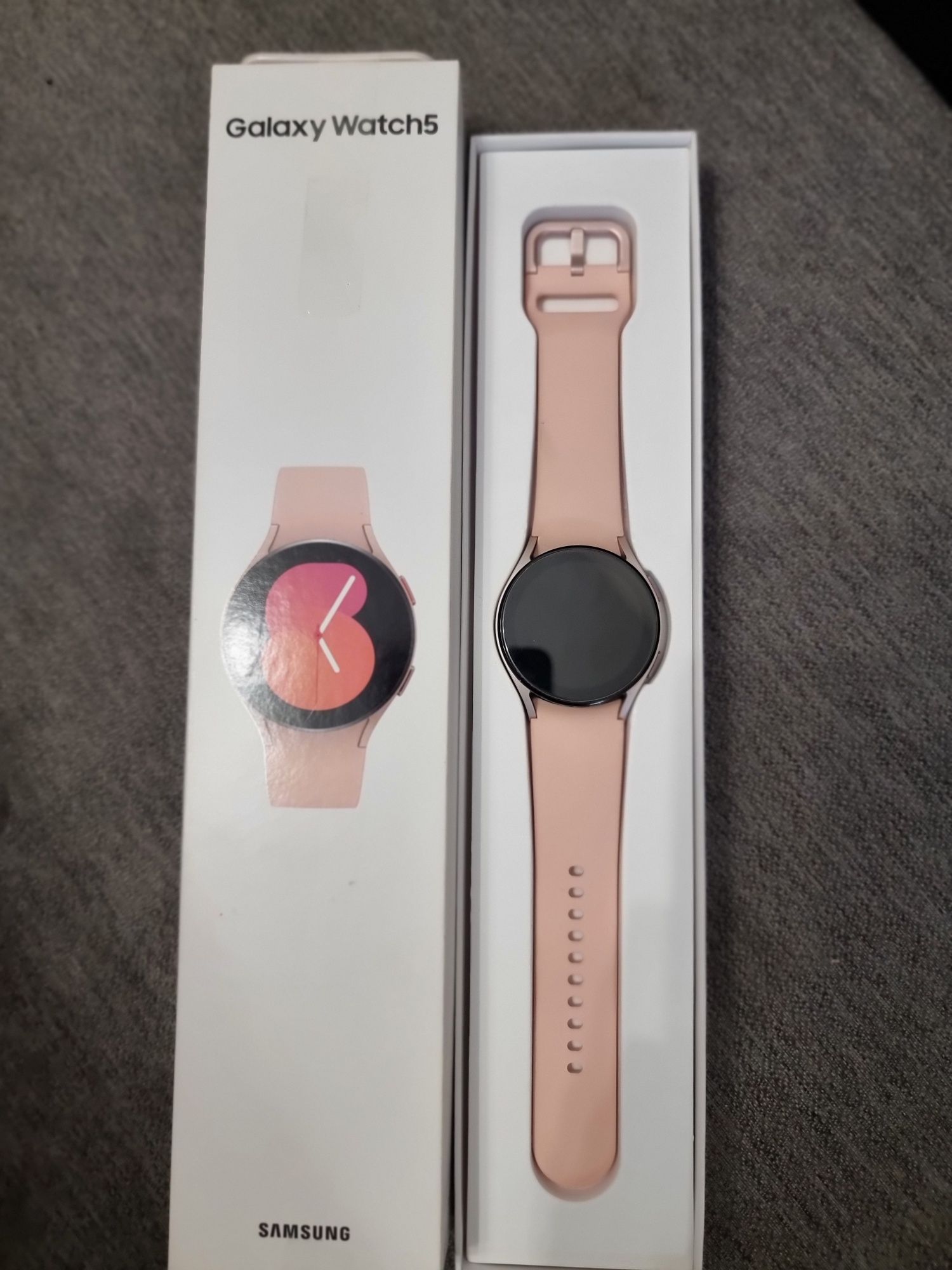 Часовник Galaxy Watch 5