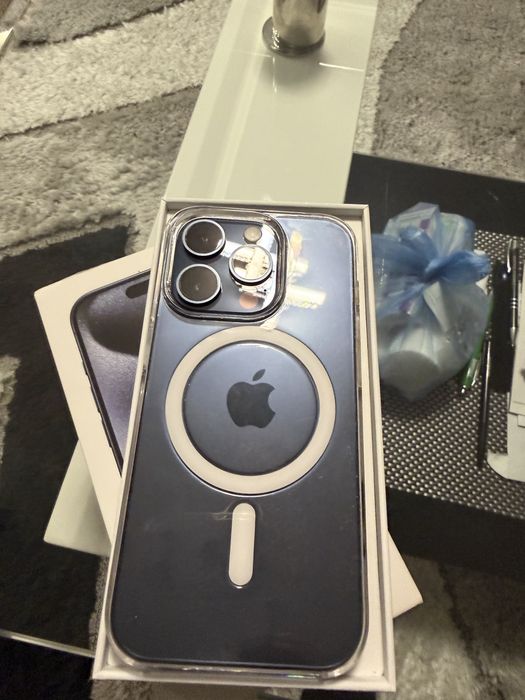 IPHONE  15 pro със гаранция до 20.12.2026