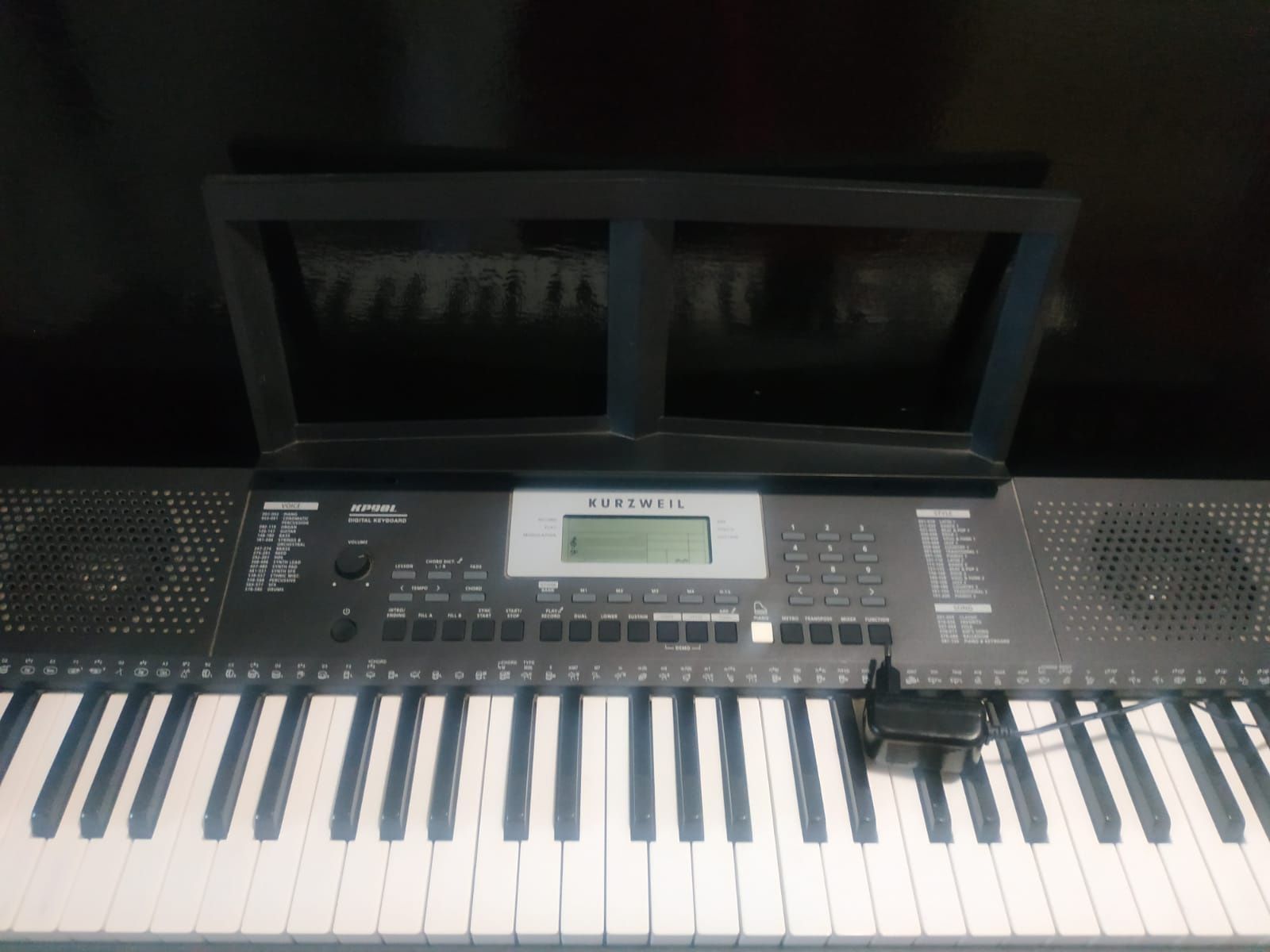 Синтезатор KURZWEIL KP90L