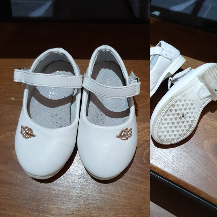 Бебешки официални обувки с лек ток