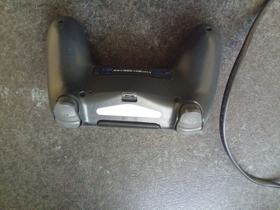 PS4 Slim de vânzare