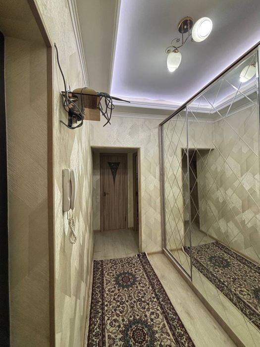 Срочна продаётся своя 2 х комнатная квартира на себзаре рядом Ат терми