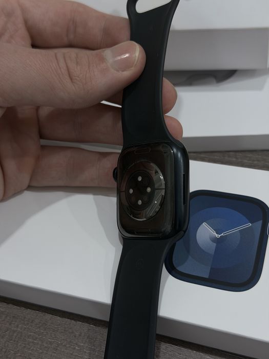 Apple Watch 9 (Mignight M/L, GPS)