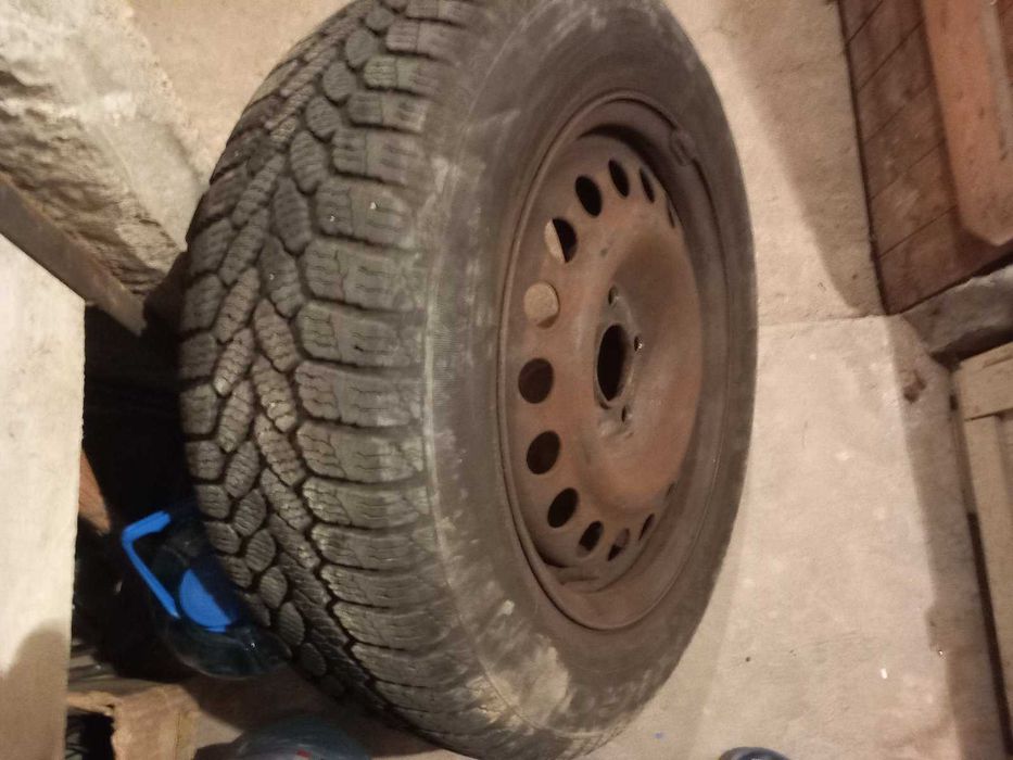 Гуми, джанти, тасове