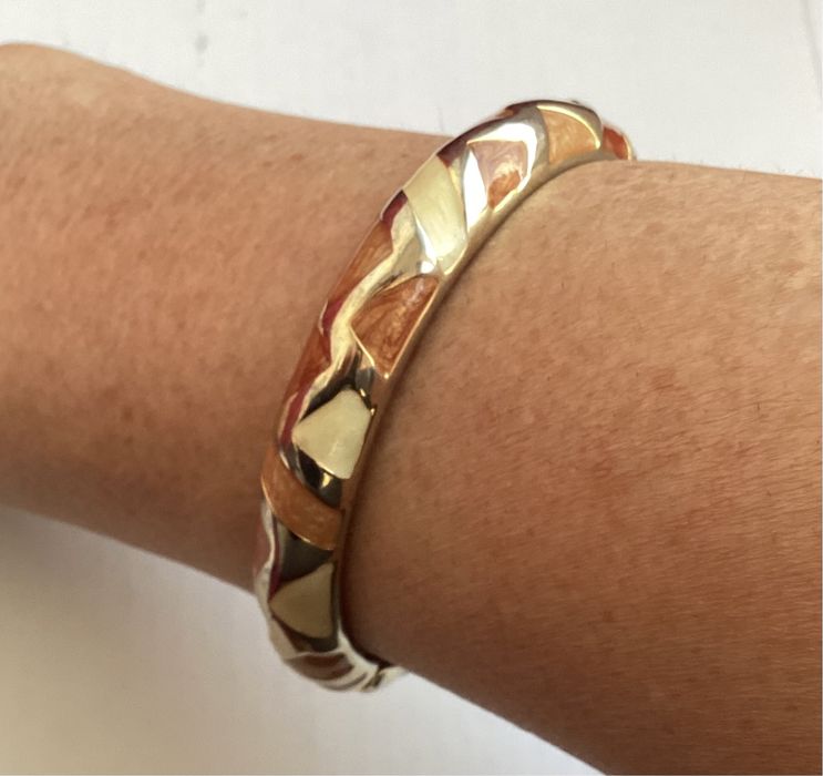 Дамски Златисти Гривни