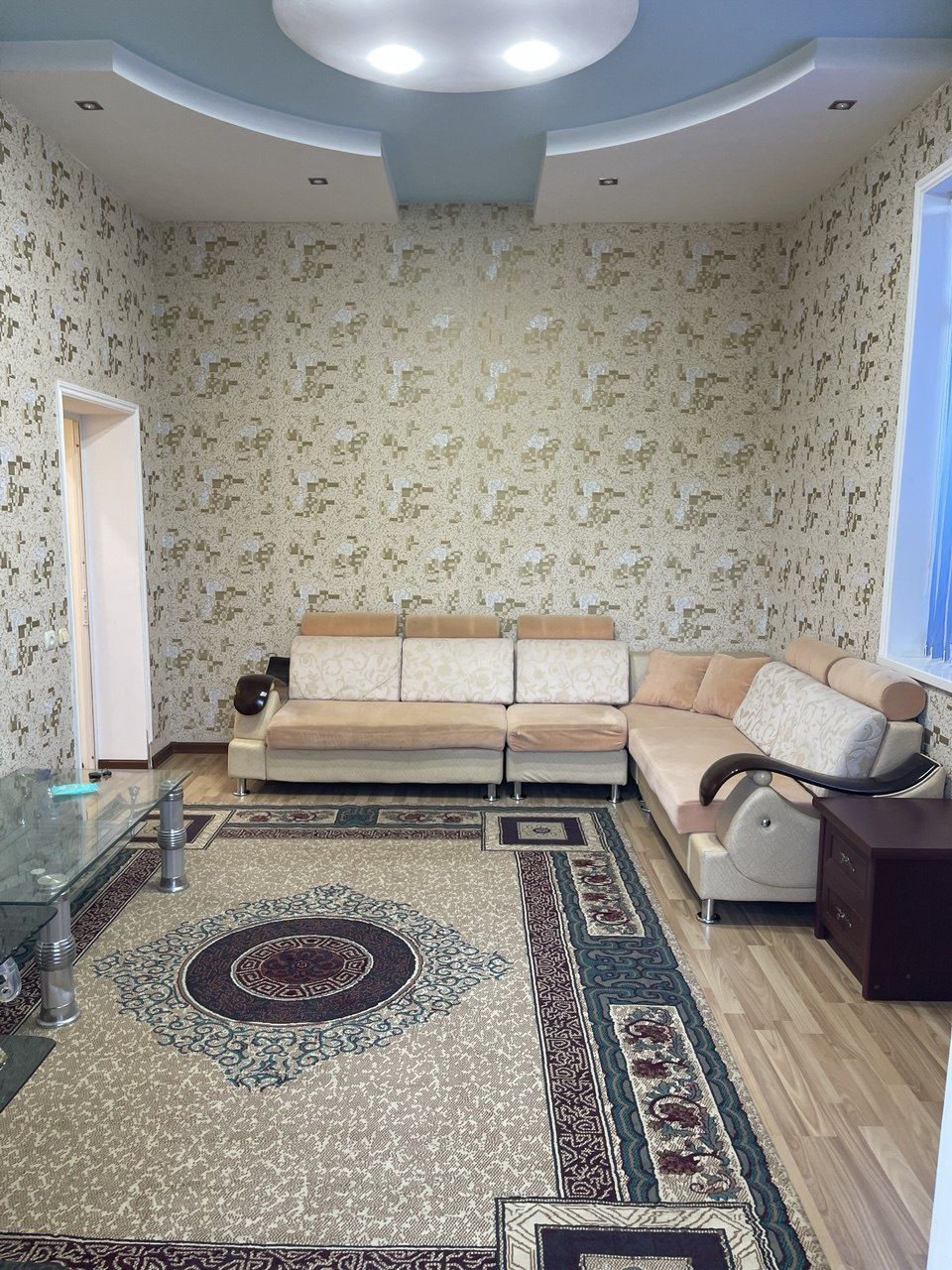Квартира сотилади