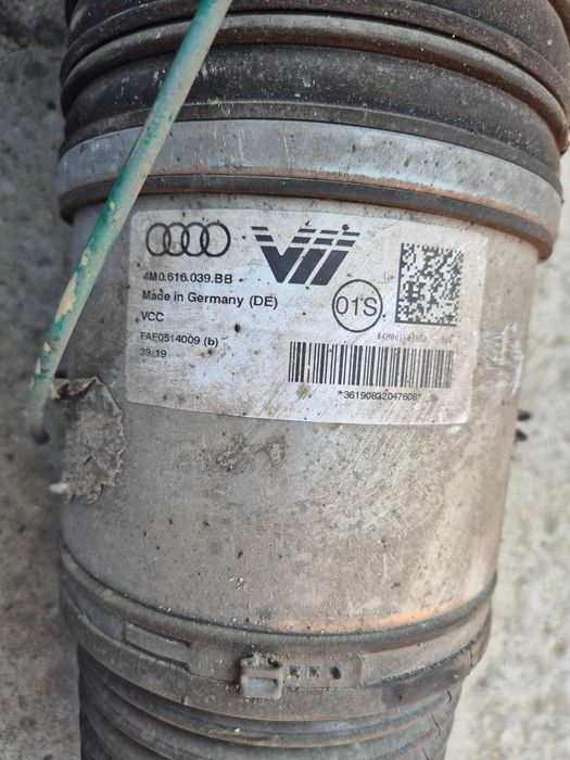 Perna aer telescop Audi Q7 4M Q8 cod OEM 4M061603BB
