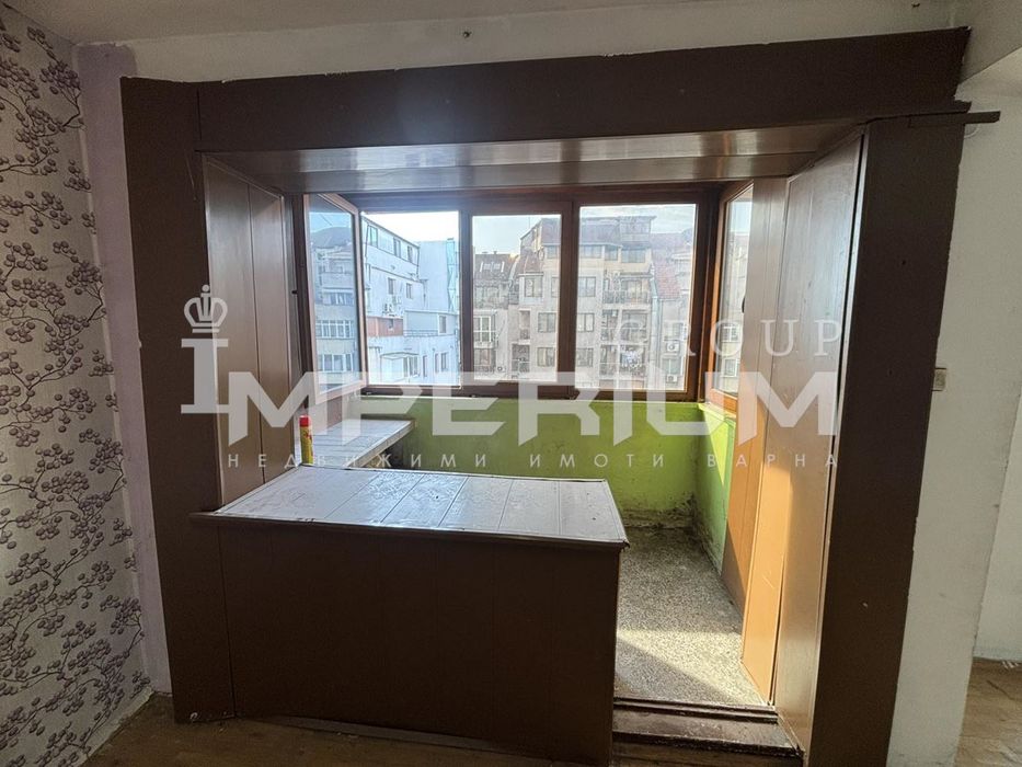 Продава се Двустаен апартамент в Варна, Колхозен пазар - 64 кв.м за 1969 €/кв.м - Снимка #4