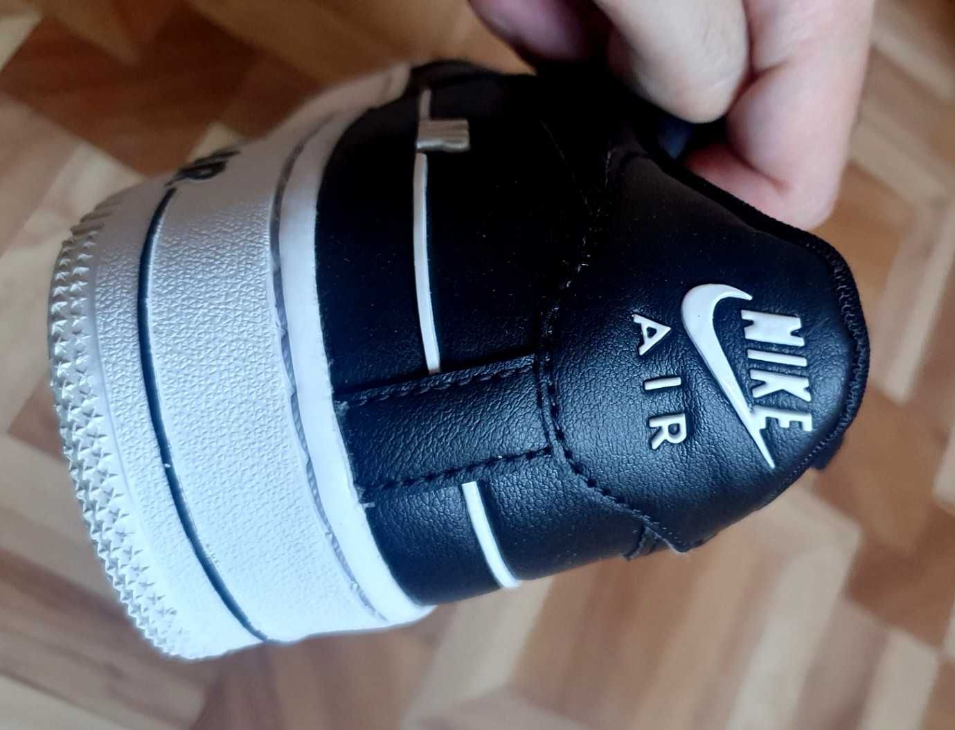 Дамски кожени кецове NIKE AIR