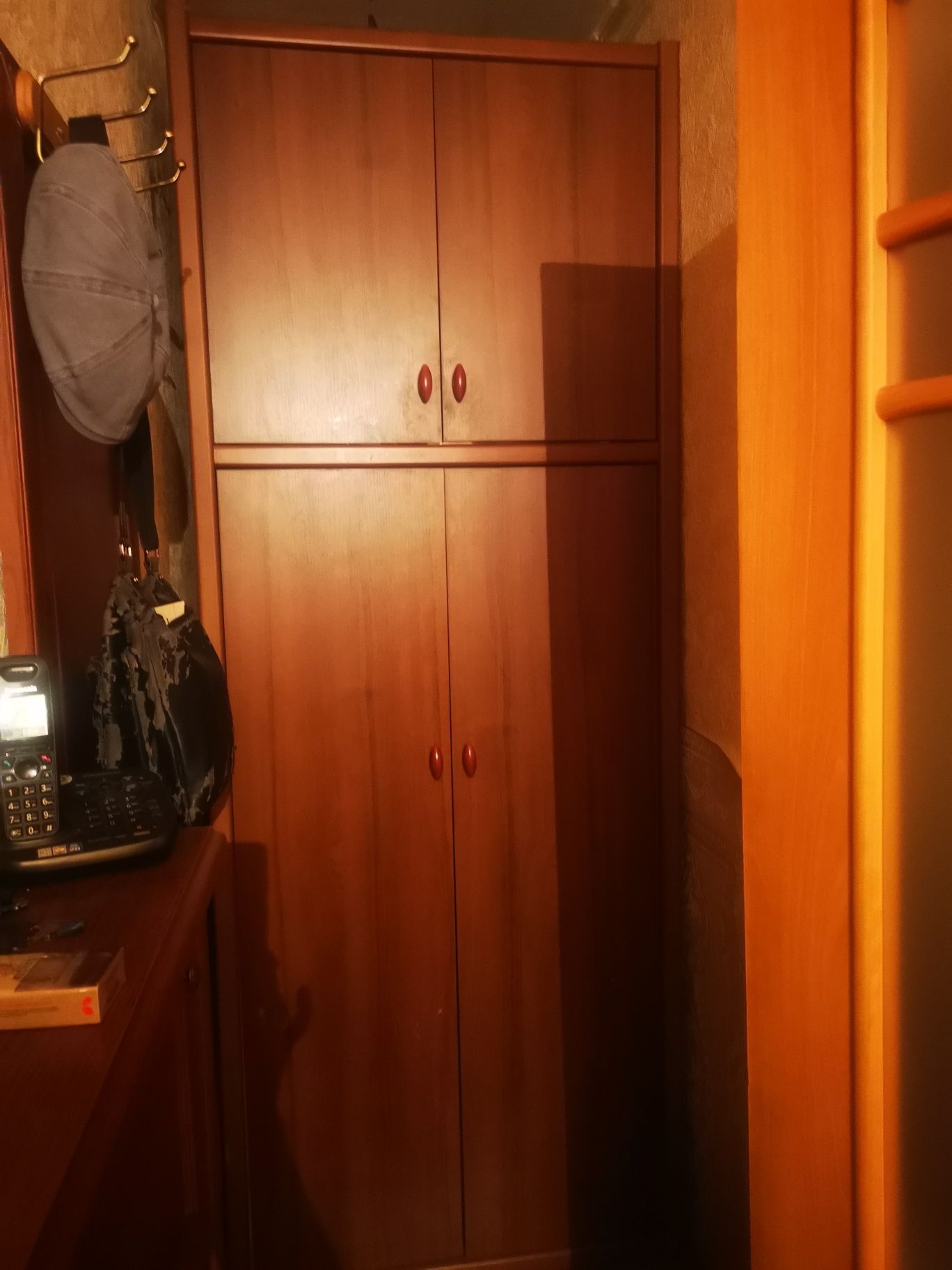 Продам шкаф б/у в отличном состоянии