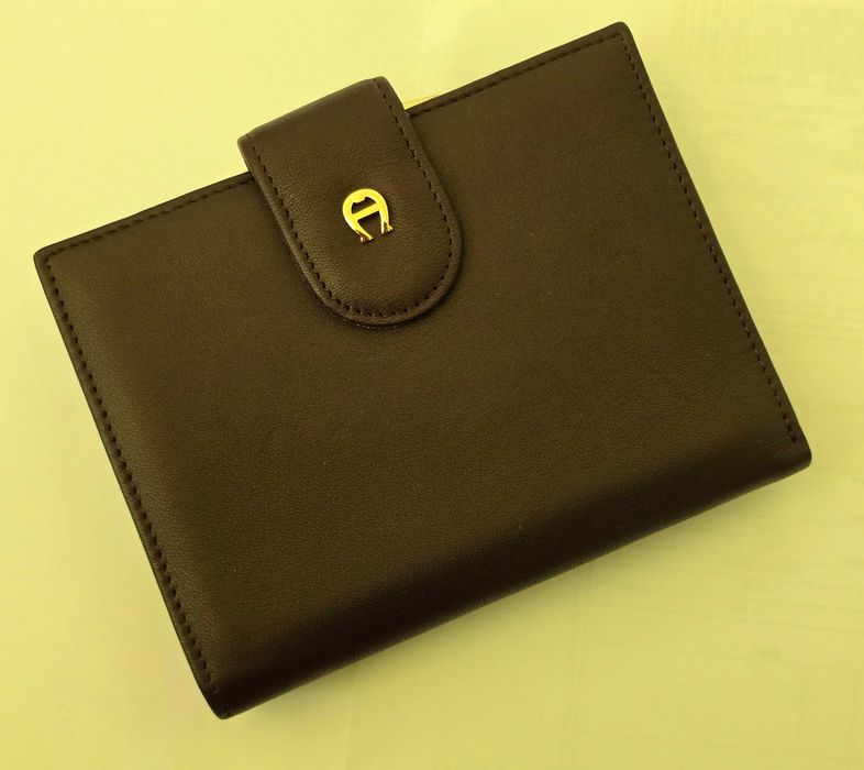 Etienne Aigner оригинален дамски портфейл