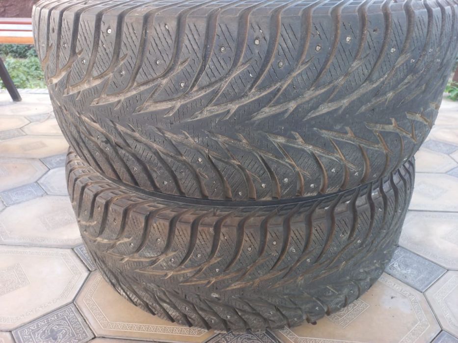 Шиповые Зимние шины 2шт YOKOHAMA