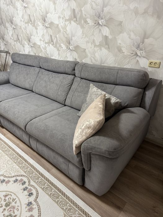 Продается диван с креслом - реклайнер