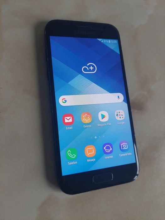 Vând Samsung Galaxy A3 2017 Black, perfect funcțional și NEcodat /poze