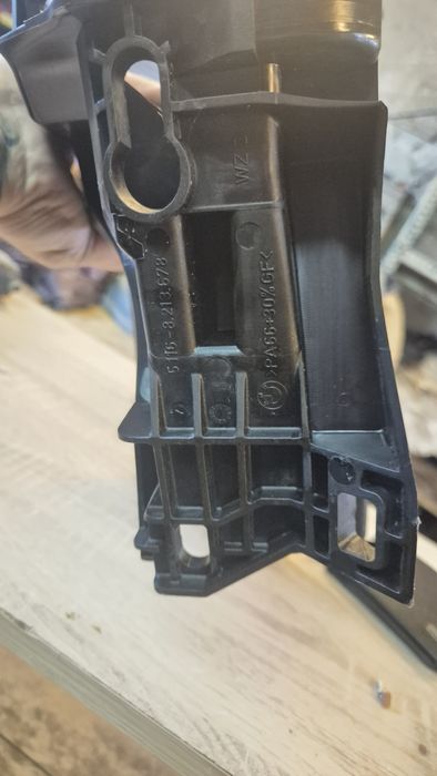 Оригинален Подлакътник за БМВ Е46 99- 2005г