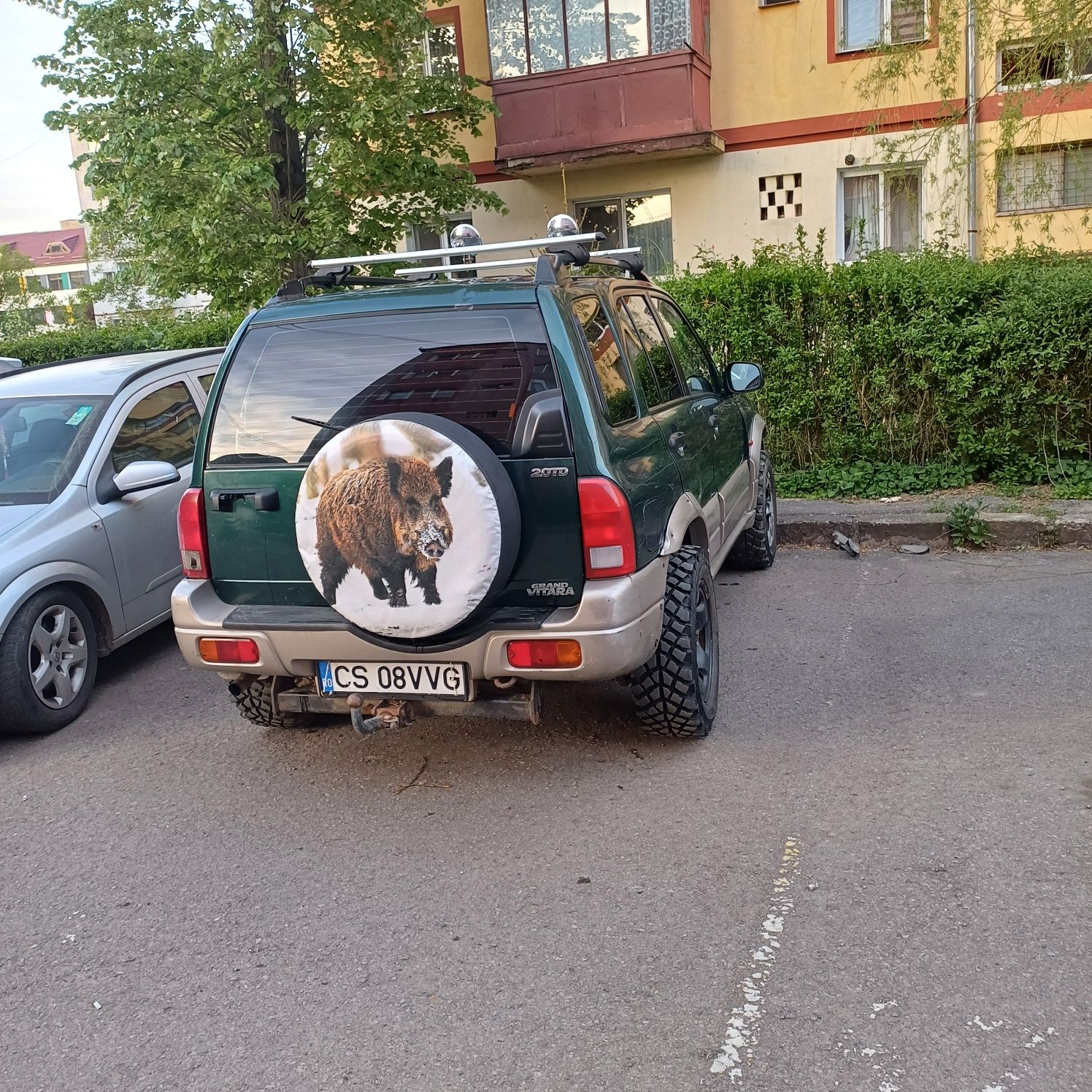 Vând suzuki grand vitara