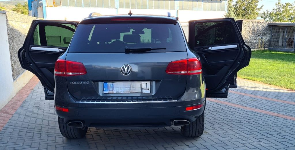 VW Touareg Impecabil