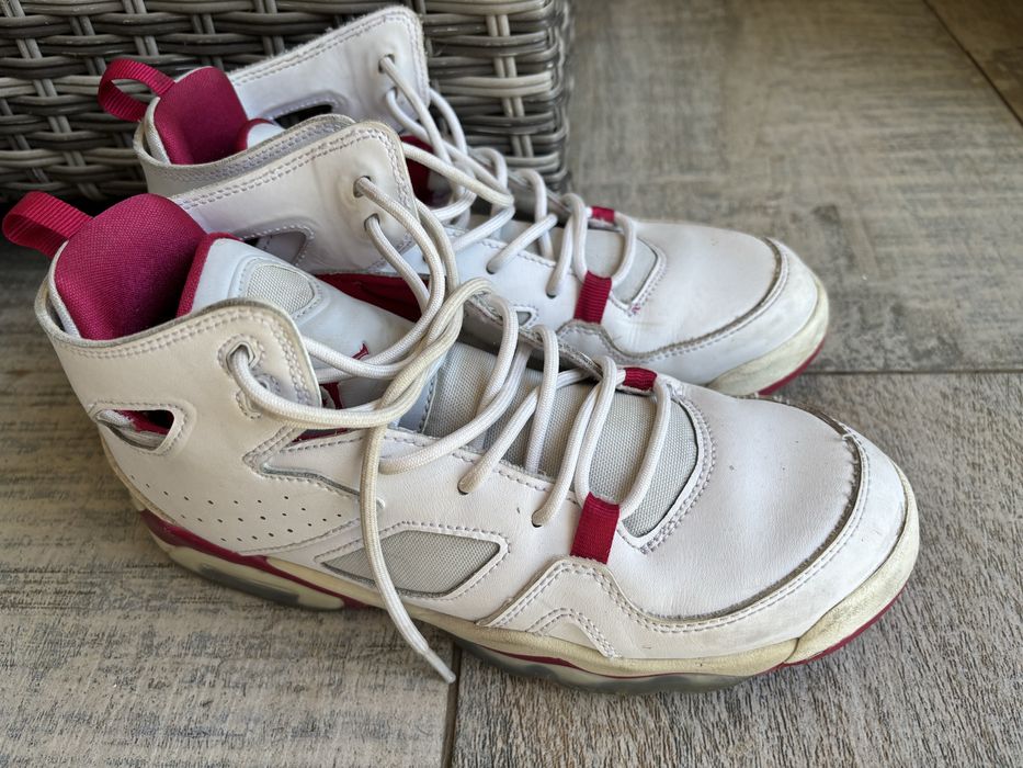 Adidasi Air Jordan, stare foarte buna