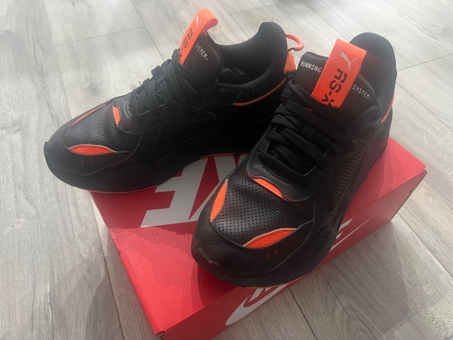 Маратонки Puma и Nike